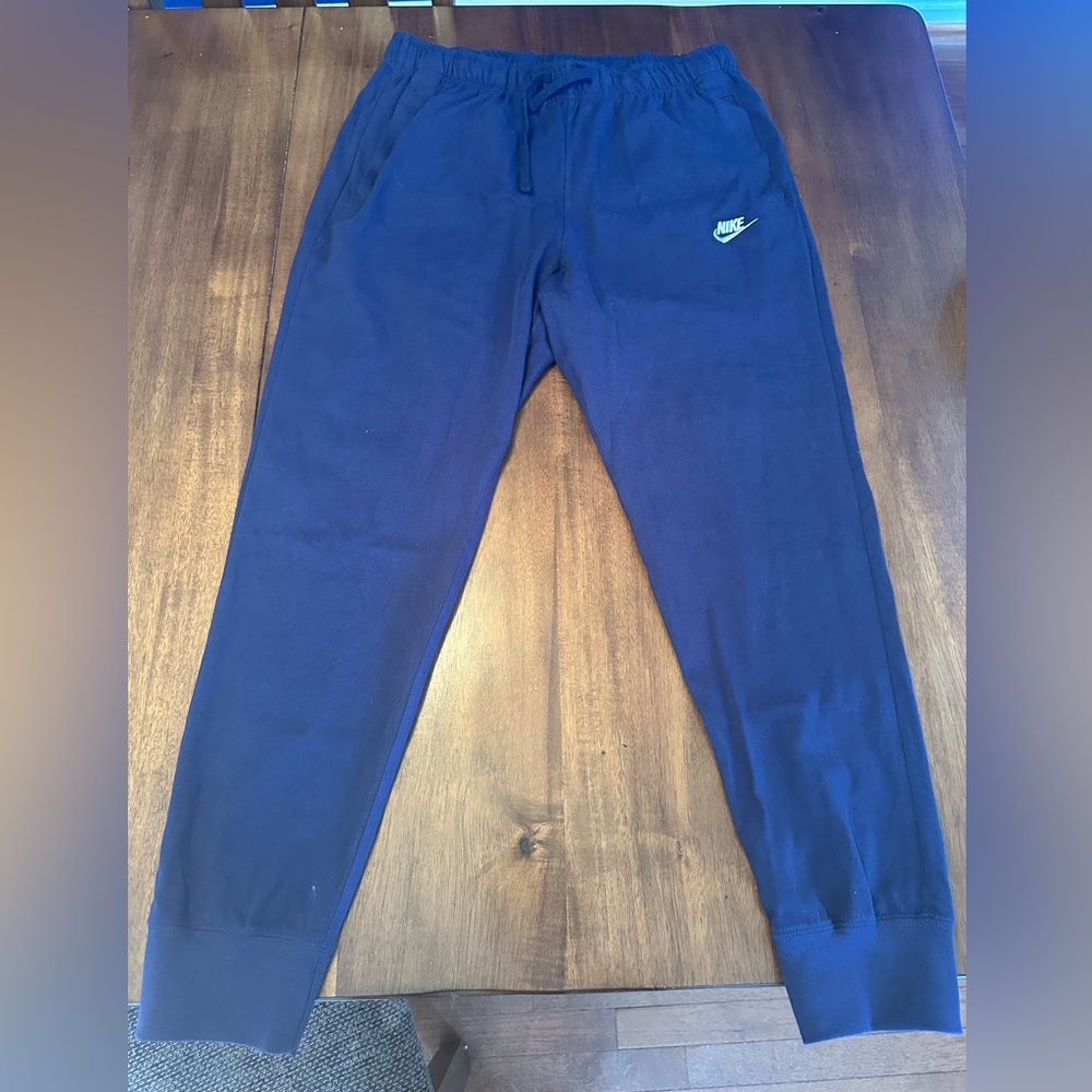 Men's Nike sweats. New with tags. Size L. Navy.